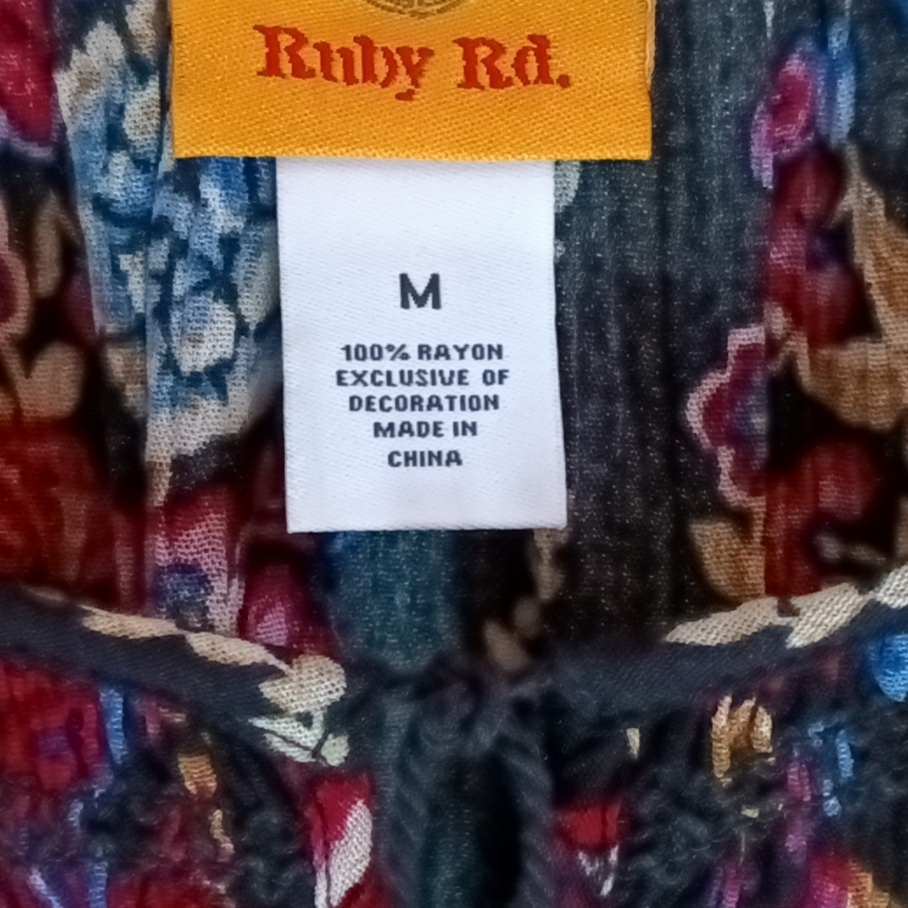 Ruby Rd. Floral Top - Picture 2 of 13
